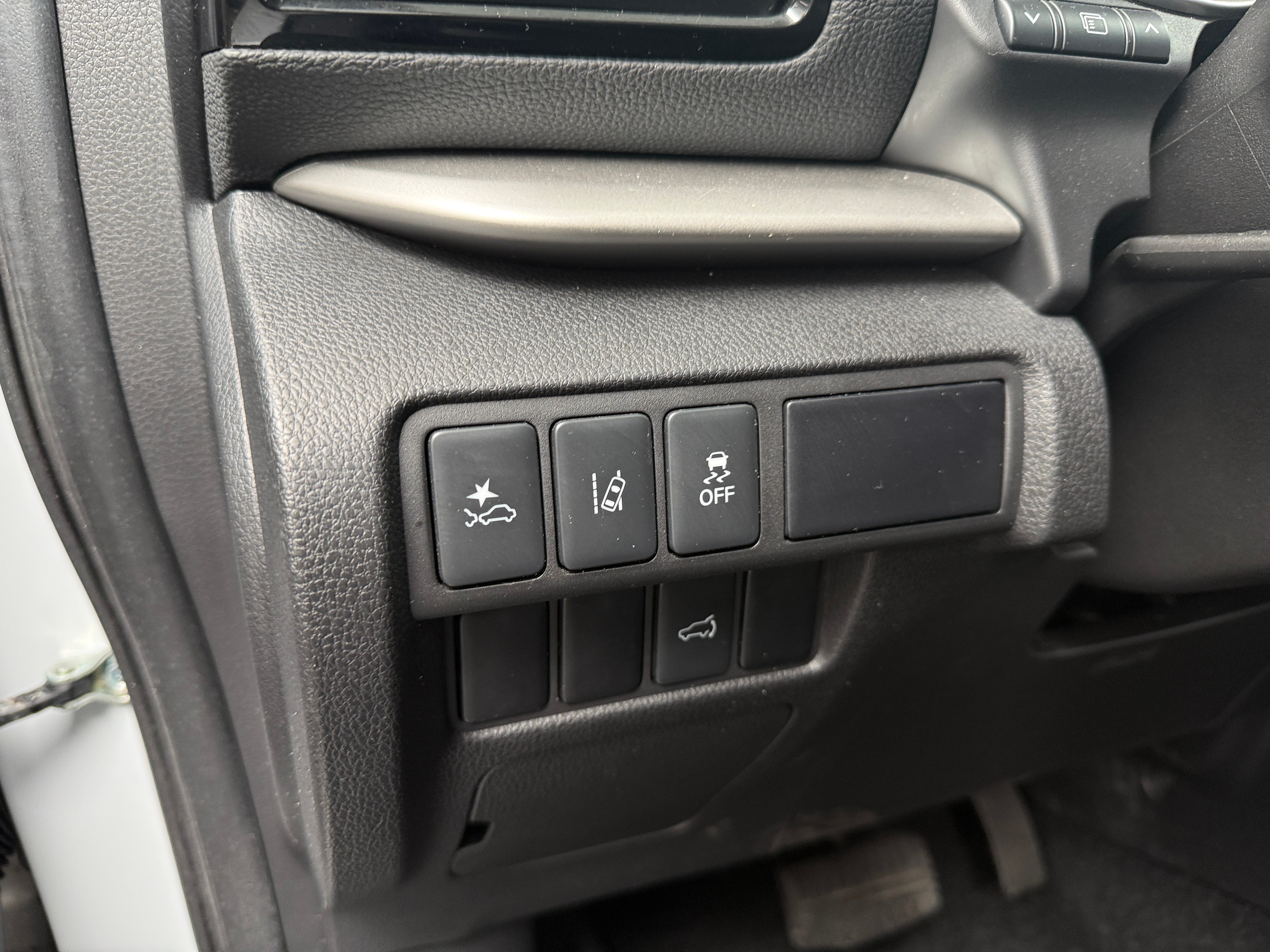 mitsubishi eclipse cross 2025 JA4ATWAA4SZ003899 image mitsubishi eclipse cross 2025 JA4ATWAA4SZ003899 image